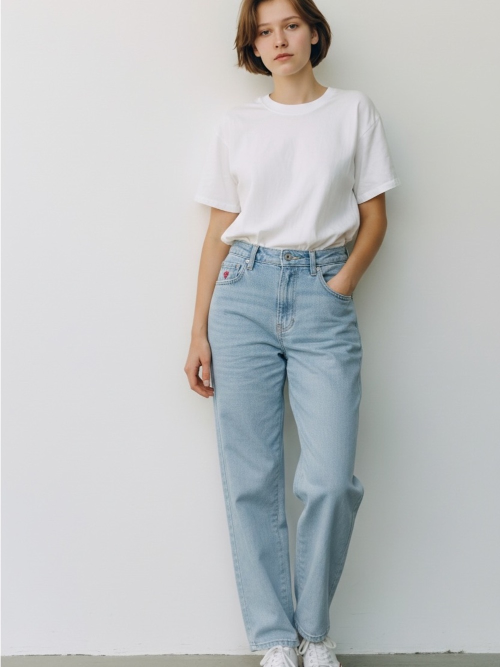 NWT Hollister Light Blue Straight-Leg Jeans size 27